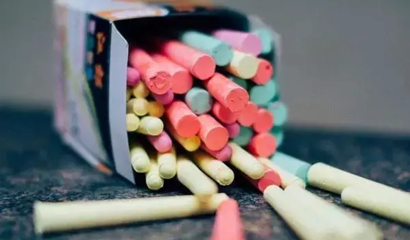 教師節|師恩難忘，石鼓牌酥薄月贈與恩師