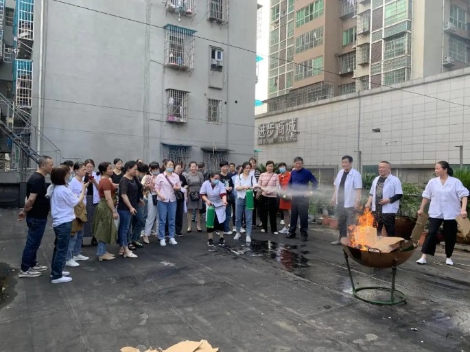 衡陽(yáng)市南北特食品有限公司開(kāi)展《安全生產(chǎn)》、《消防安