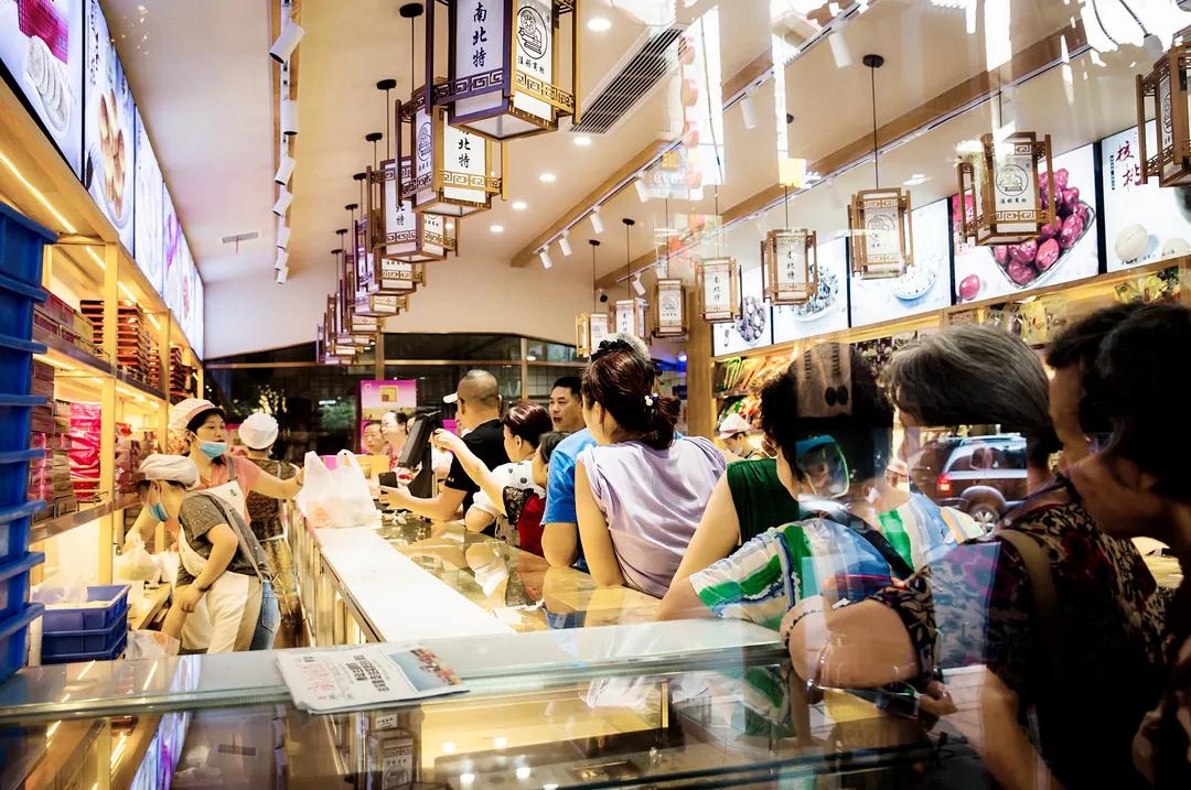 緣定七夕|《石鼓牌》酥薄月為媒，與你甜蜜相約