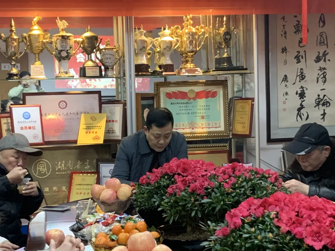 640.webp (3).png 640.webp (3).png